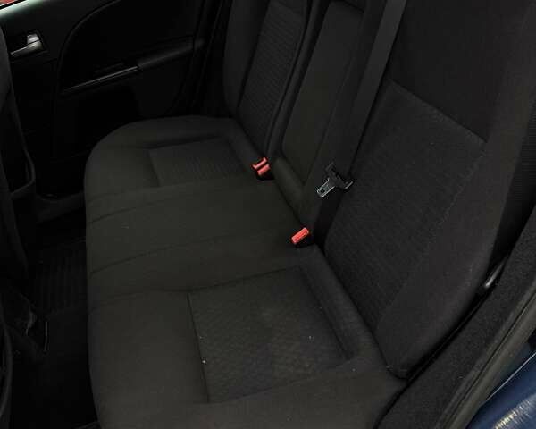 Синий Форд Мондео, объемом двигателя 2.02 л и пробегом 344 тыс. км за 4600 $, фото 9 на Automoto.ua