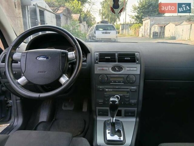 Синий Форд Мондео, объемом двигателя 2 л и пробегом 300 тыс. км за 3900 $, фото 11 на Automoto.ua