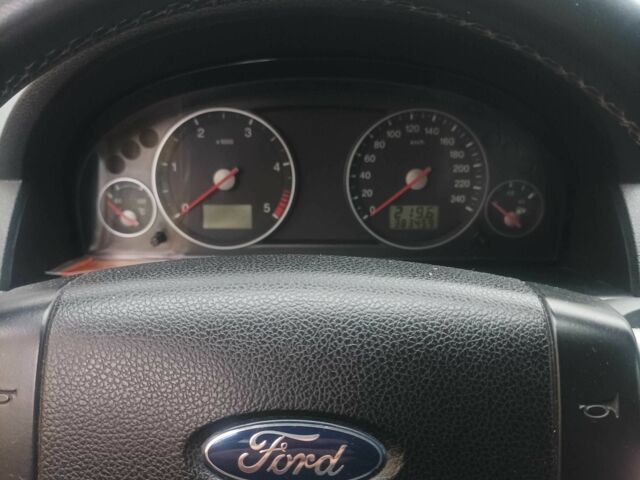 Синий Форд Мондео, объемом двигателя 2 л и пробегом 383 тыс. км за 3500 $, фото 8 на Automoto.ua