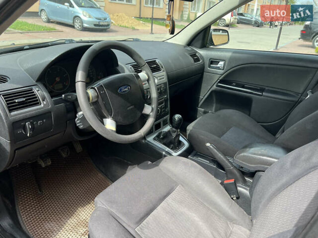 Синий Форд Мондео, объемом двигателя 2 л и пробегом 320 тыс. км за 2450 $, фото 12 на Automoto.ua