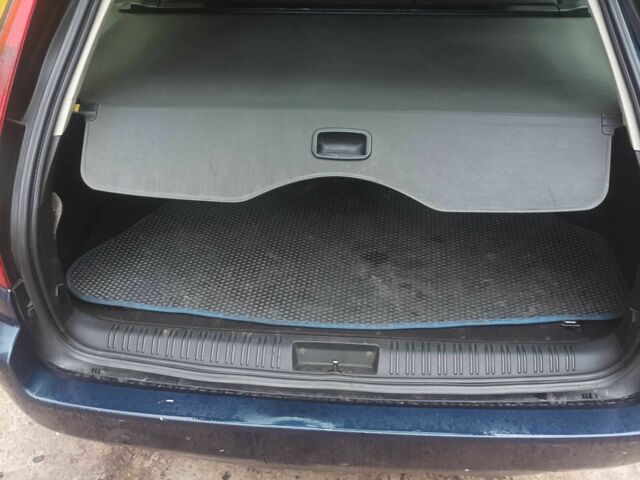 Синий Форд Мондео, объемом двигателя 2 л и пробегом 383 тыс. км за 3500 $, фото 6 на Automoto.ua