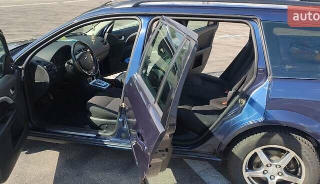 Синий Форд Мондео, объемом двигателя 2 л и пробегом 343 тыс. км за 4500 $, фото 6 на Automoto.ua