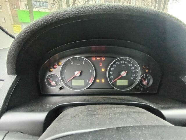 Синий Форд Мондео, объемом двигателя 2 л и пробегом 222 тыс. км за 4600 $, фото 10 на Automoto.ua