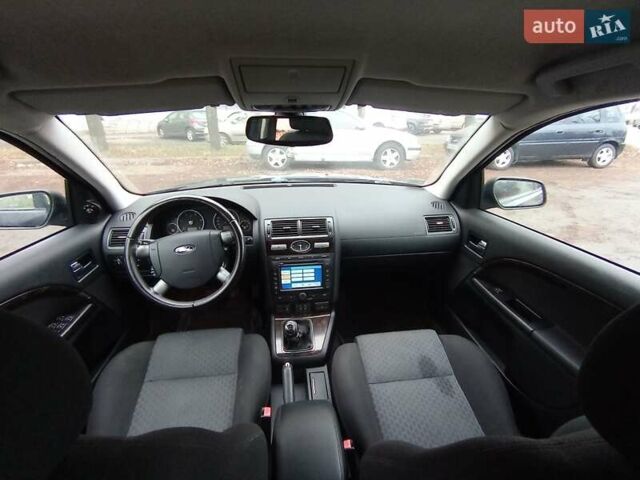 Синий Форд Мондео, объемом двигателя 2 л и пробегом 222 тыс. км за 4500 $, фото 8 на Automoto.ua