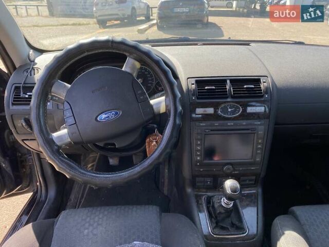 Синий Форд Мондео, объемом двигателя 2 л и пробегом 230 тыс. км за 5800 $, фото 11 на Automoto.ua