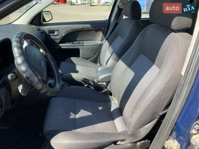 Синий Форд Мондео, объемом двигателя 2 л и пробегом 230 тыс. км за 5800 $, фото 8 на Automoto.ua