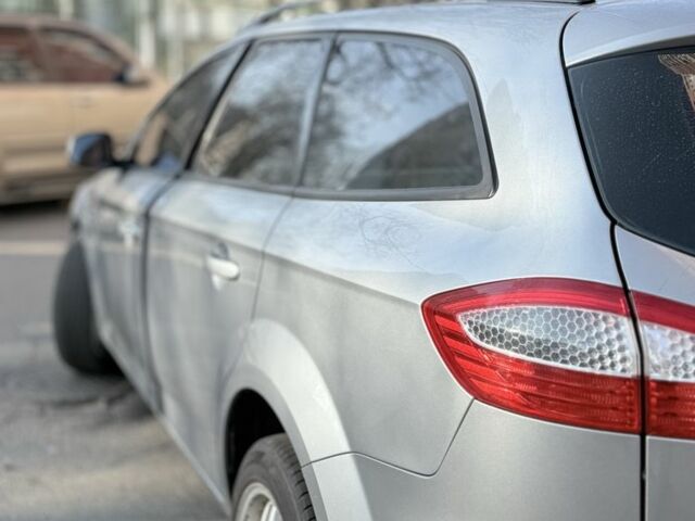 Синий Форд Мондео, объемом двигателя 1.6 л и пробегом 230 тыс. км за 6350 $, фото 4 на Automoto.ua