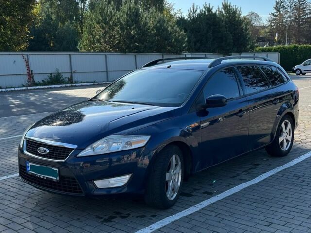 Синій Форд Мондео, об'ємом двигуна 2 л та пробігом 300 тис. км за 5900 $, фото 1 на Automoto.ua