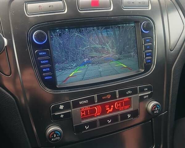 Синій Форд Мондео, об'ємом двигуна 2 л та пробігом 392 тис. км за 5650 $, фото 24 на Automoto.ua