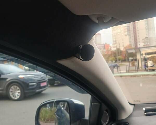 Синій Форд Мондео, об'ємом двигуна 2 л та пробігом 392 тис. км за 5650 $, фото 22 на Automoto.ua