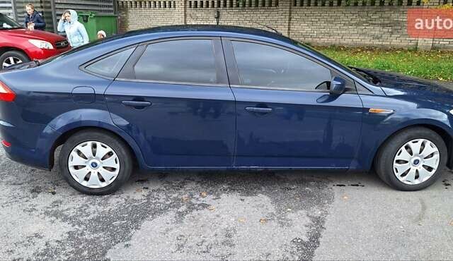 Синий Форд Мондео, объемом двигателя 1.6 л и пробегом 262 тыс. км за 6600 $, фото 10 на Automoto.ua