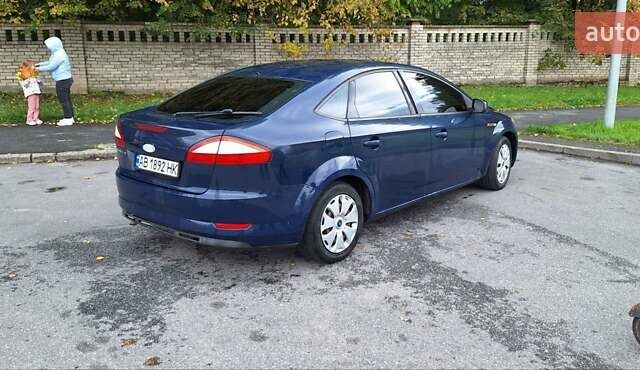 Синий Форд Мондео, объемом двигателя 1.6 л и пробегом 262 тыс. км за 6600 $, фото 6 на Automoto.ua