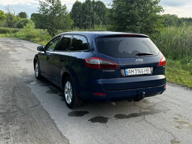 Синий Форд Мондео, объемом двигателя 2 л и пробегом 262 тыс. км за 5350 $, фото 1 на Automoto.ua