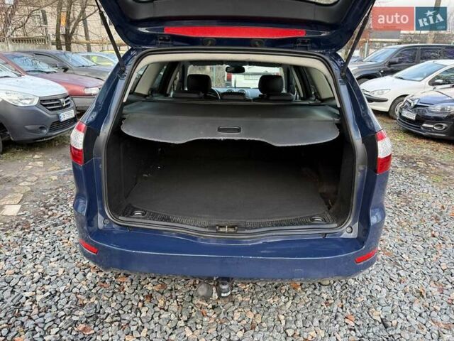 Синий Форд Мондео, объемом двигателя 2.2 л и пробегом 300 тыс. км за 5750 $, фото 6 на Automoto.ua