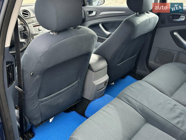 Синий Форд Мондео, объемом двигателя 2 л и пробегом 284 тыс. км за 6250 $, фото 13 на Automoto.ua