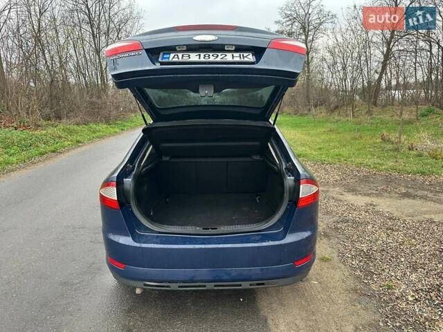 Синий Форд Мондео, объемом двигателя 1.6 л и пробегом 262 тыс. км за 6150 $, фото 6 на Automoto.ua