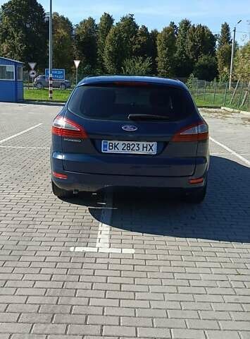 Форд Мондео 2009 в Дубно на Automoto.ua Синий Форд Мондео, объемом двигателя 1.6 л и пробегом 250 тыс. км за 6300 $, фото 5 на Automoto.ua