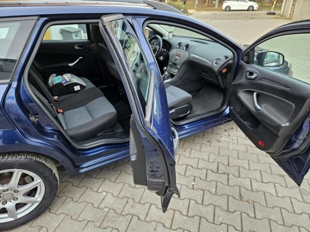 Синій Форд Мондео, об'ємом двигуна 2 л та пробігом 350 тис. км за 3000 $, фото 6 на Automoto.ua