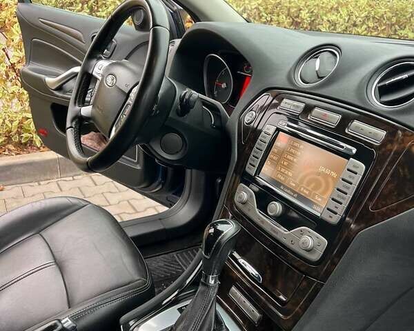 Синий Форд Мондео, объемом двигателя 2 л и пробегом 315 тыс. км за 7700 $, фото 11 на Automoto.ua