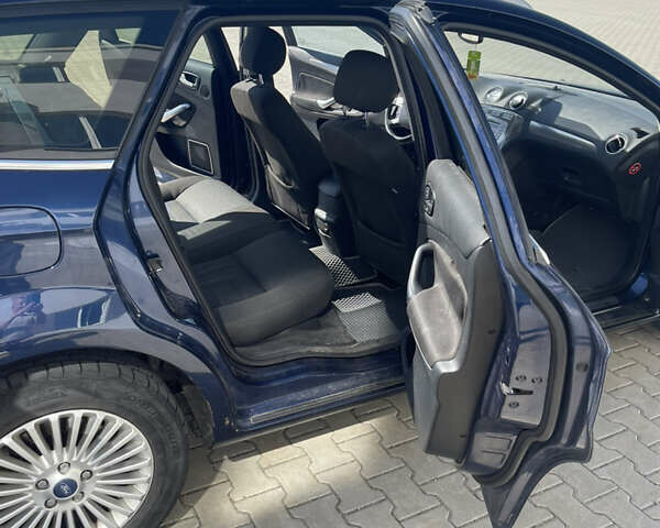 Синий Форд Мондео, объемом двигателя 2 л и пробегом 250 тыс. км за 6500 $, фото 9 на Automoto.ua