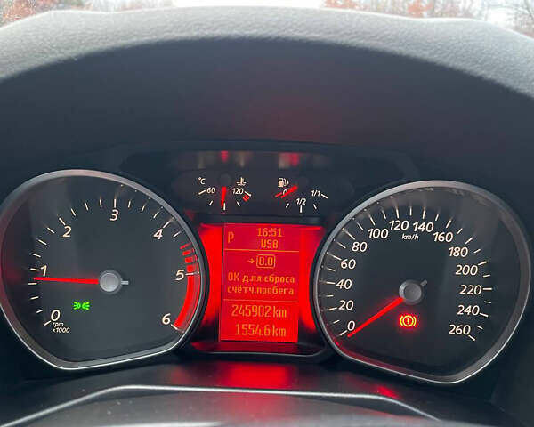 Синий Форд Мондео, объемом двигателя 2 л и пробегом 245 тыс. км за 7350 $, фото 8 на Automoto.ua