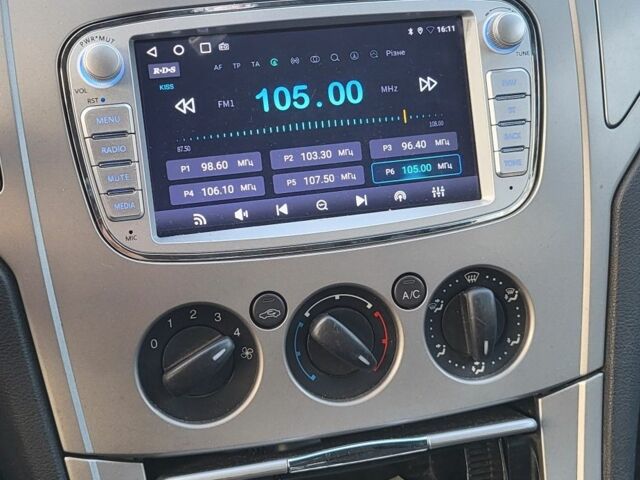 Синий Форд Мондео, объемом двигателя 2 л и пробегом 380 тыс. км за 3000 $, фото 4 на Automoto.ua