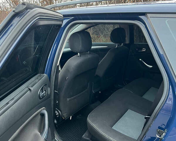 Синий Форд Мондео, объемом двигателя 2 л и пробегом 245 тыс. км за 7350 $, фото 6 на Automoto.ua