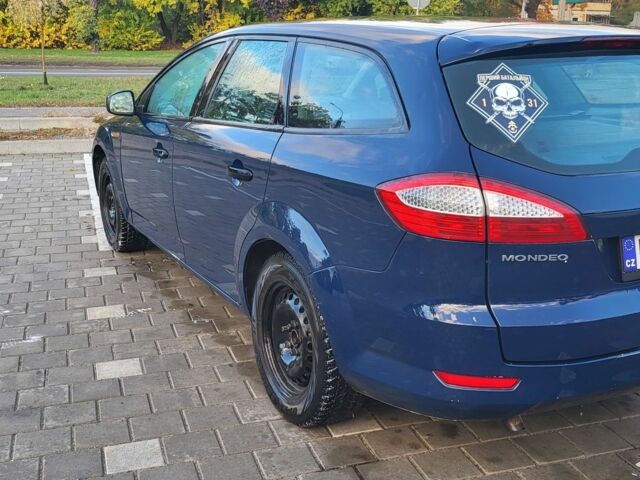 Синий Форд Мондео, объемом двигателя 2 л и пробегом 380 тыс. км за 3000 $, фото 5 на Automoto.ua