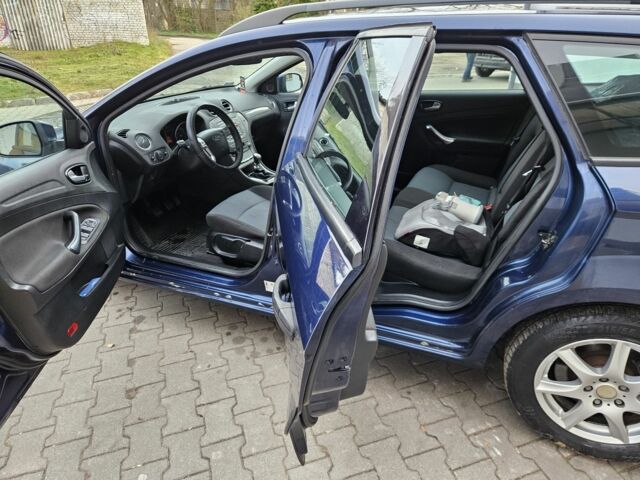 Синій Форд Мондео, об'ємом двигуна 2 л та пробігом 350 тис. км за 3000 $, фото 7 на Automoto.ua