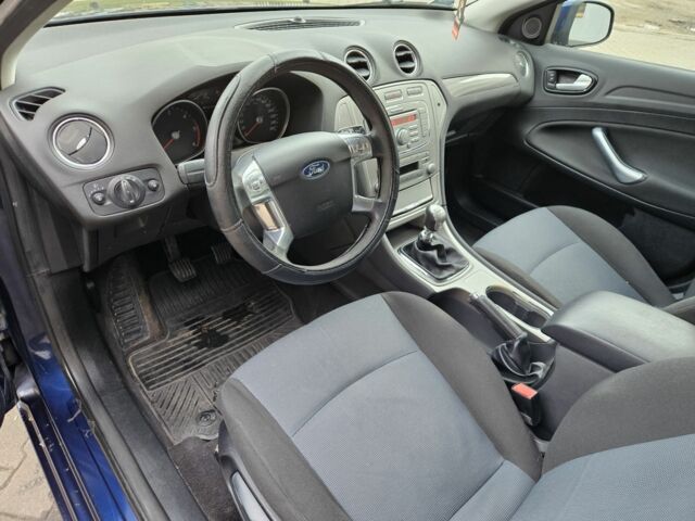 Синій Форд Мондео, об'ємом двигуна 2 л та пробігом 350 тис. км за 3000 $, фото 12 на Automoto.ua