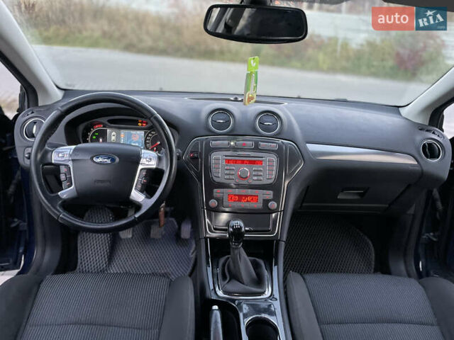 Форд Мондео 2009 у Хмельницькому на Automoto.ua Синій Форд Мондео, об'ємом двигуна 2 л та пробігом 251 тис. км за 5850 $, фото 28 на Automoto.ua