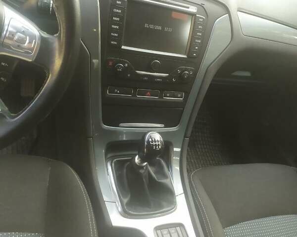 Синий Форд Мондео, объемом двигателя 2 л и пробегом 300 тыс. км за 6000 $, фото 10 на Automoto.ua