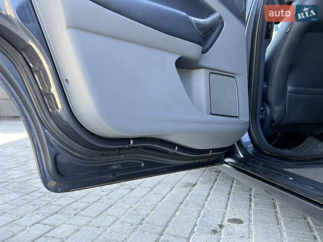 Синий Форд Мондео, объемом двигателя 2 л и пробегом 325 тыс. км за 6000 $, фото 15 на Automoto.ua