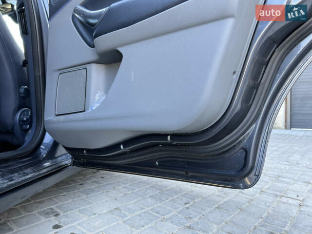 Синий Форд Мондео, объемом двигателя 2 л и пробегом 325 тыс. км за 6000 $, фото 18 на Automoto.ua