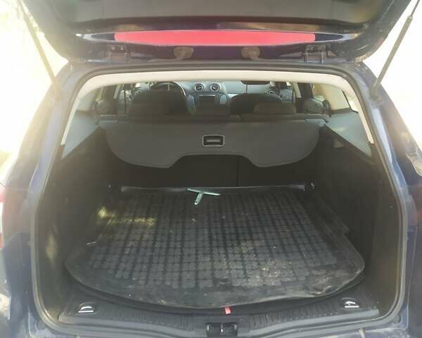 Синий Форд Мондео, объемом двигателя 2 л и пробегом 300 тыс. км за 6000 $, фото 8 на Automoto.ua