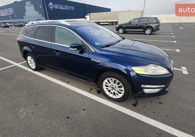 Синій Форд Мондео, об'ємом двигуна 1.56 л та пробігом 221 тис. км за 8500 $, фото 4 на Automoto.ua
