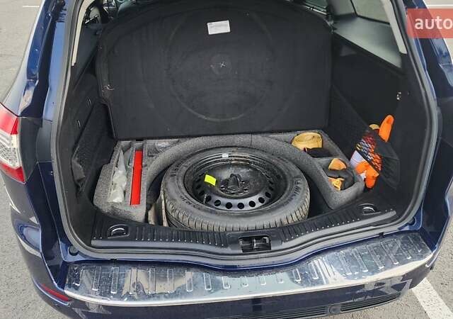 Синій Форд Мондео, об'ємом двигуна 1.56 л та пробігом 221 тис. км за 8500 $, фото 19 на Automoto.ua