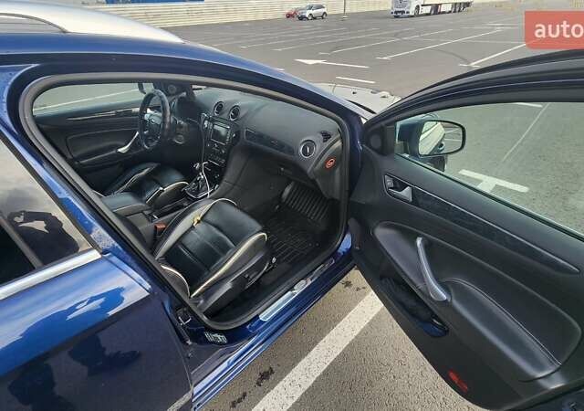 Синій Форд Мондео, об'ємом двигуна 1.56 л та пробігом 221 тис. км за 8500 $, фото 9 на Automoto.ua