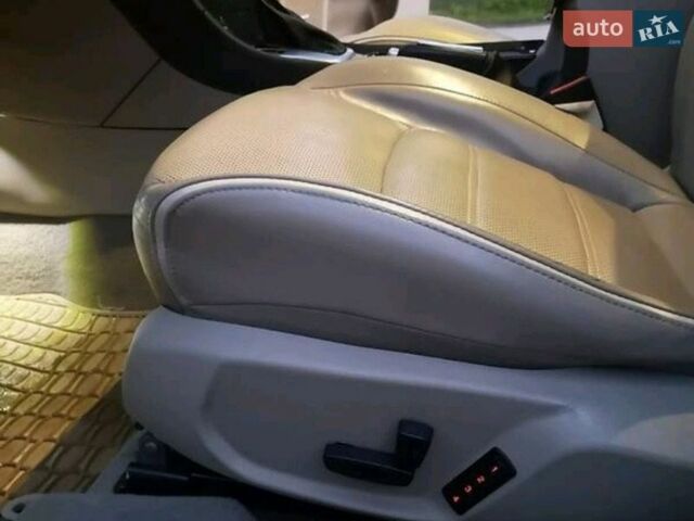 Синий Форд Мондео, объемом двигателя 2 л и пробегом 238 тыс. км за 7800 $, фото 10 на Automoto.ua