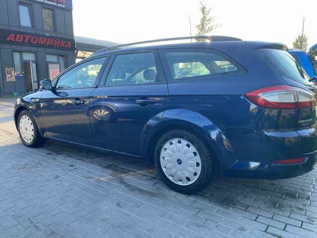 Синій Форд Мондео, об'ємом двигуна 1.6 л та пробігом 238 тис. км за 7400 $, фото 2 на Automoto.ua