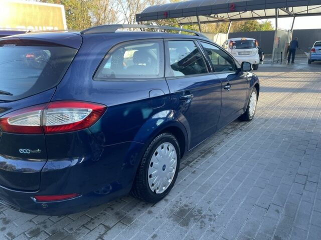 Синій Форд Мондео, об'ємом двигуна 1.6 л та пробігом 238 тис. км за 7400 $, фото 4 на Automoto.ua