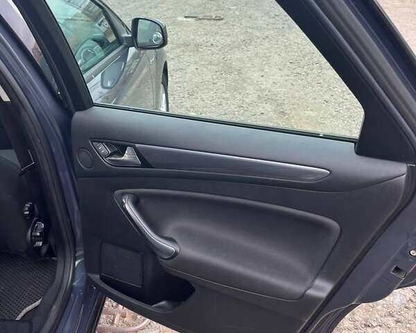 Синій Форд Мондео, об'ємом двигуна 0 л та пробігом 255 тис. км за 9000 $, фото 9 на Automoto.ua