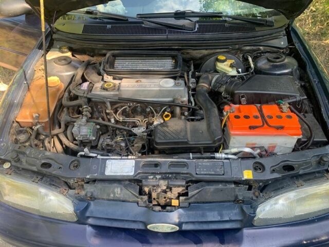 Синий Форд Мондео, объемом двигателя 1.8 л и пробегом 450 тыс. км за 1800 $, фото 3 на Automoto.ua