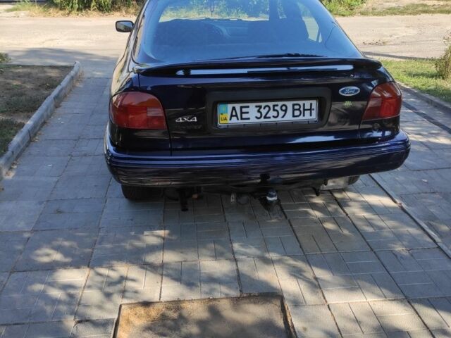 Синій Форд Мондео, об'ємом двигуна 1.6 л та пробігом 250 тис. км за 1600 $, фото 3 на Automoto.ua