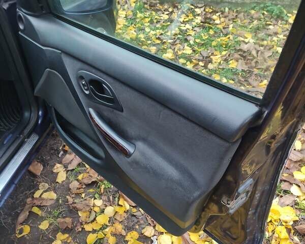 Синий Форд Мондео, объемом двигателя 2 л и пробегом 347 тыс. км за 2300 $, фото 18 на Automoto.ua