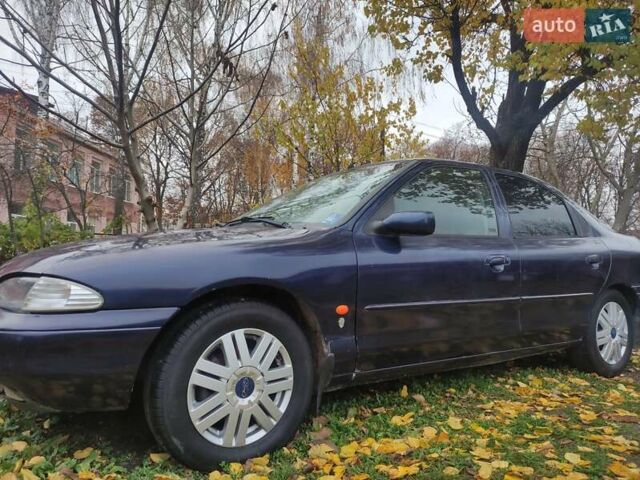 Синий Форд Мондео, объемом двигателя 2 л и пробегом 347 тыс. км за 2300 $, фото 2 на Automoto.ua