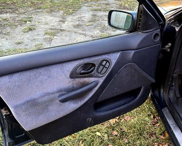 Синий Форд Мондео, объемом двигателя 0 л и пробегом 289 тыс. км за 1350 $, фото 9 на Automoto.ua