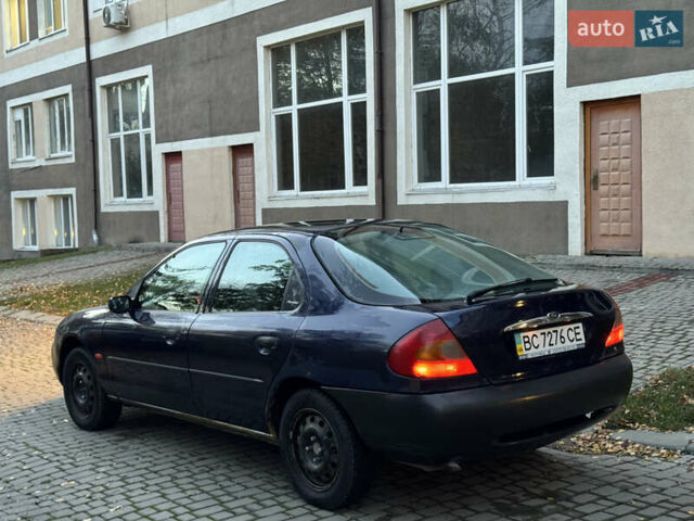 Форд Мондео 1997 в Черновцах на Automoto.ua Синий Форд Мондео, объемом двигателя 1.8 л и пробегом 280 тыс. км за 1800 $, фото 3 на Automoto.ua