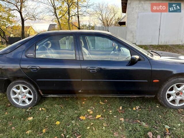 Синий Форд Мондео, объемом двигателя 0 л и пробегом 289 тыс. км за 1350 $, фото 6 на Automoto.ua