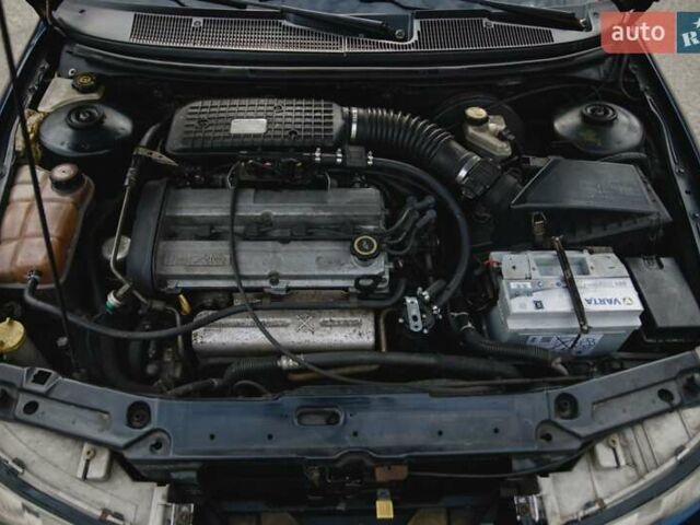 Форд Мондео 1998 в Кременчуге на Automoto.ua Синий Форд Мондео, объемом двигателя 1.8 л и пробегом 234 тыс. км за 3500 $, фото 7 на Automoto.ua